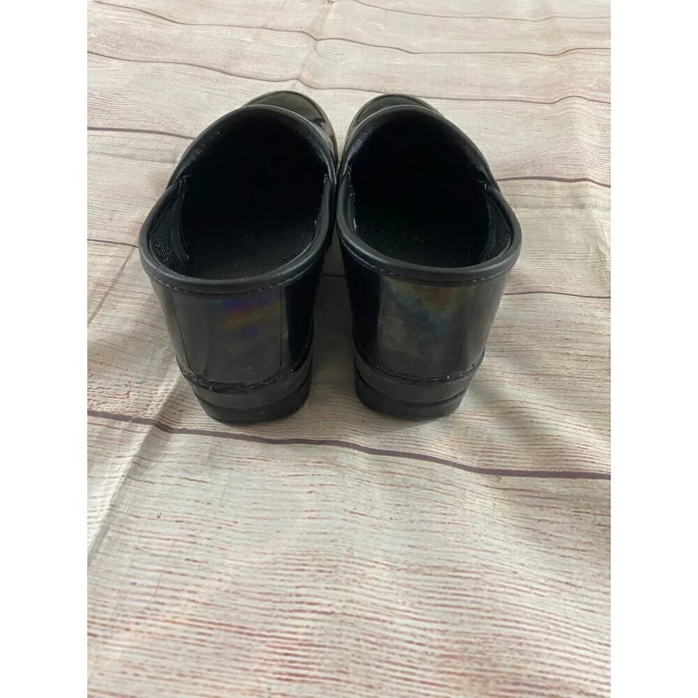 Dansko Women's Black Patent Leather Cloga - 40 (9.5-10) - Picture 3 of 11